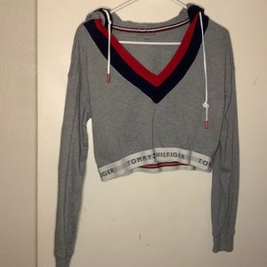 Cropped Tommy Hilfiger sweater